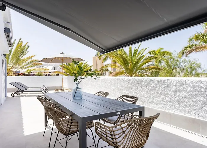 Villa Urbania Atico Deluxe By Sunkeyrents