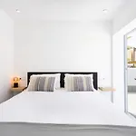 Villa Urbania Atico Deluxe By Sunkeyrents